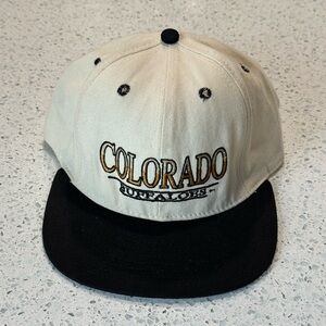 Vintage Colorado Buffalo Snapback Hat in Ivory/Black